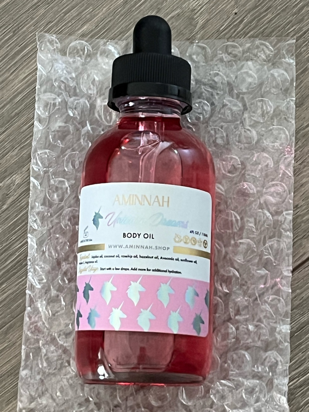 NWT AMINNAH Pink Body Oil – Lightweight Hydrating Skin Oil in Unicorn Dreams